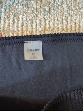 Old Navy Black Ribbed Edge Tank